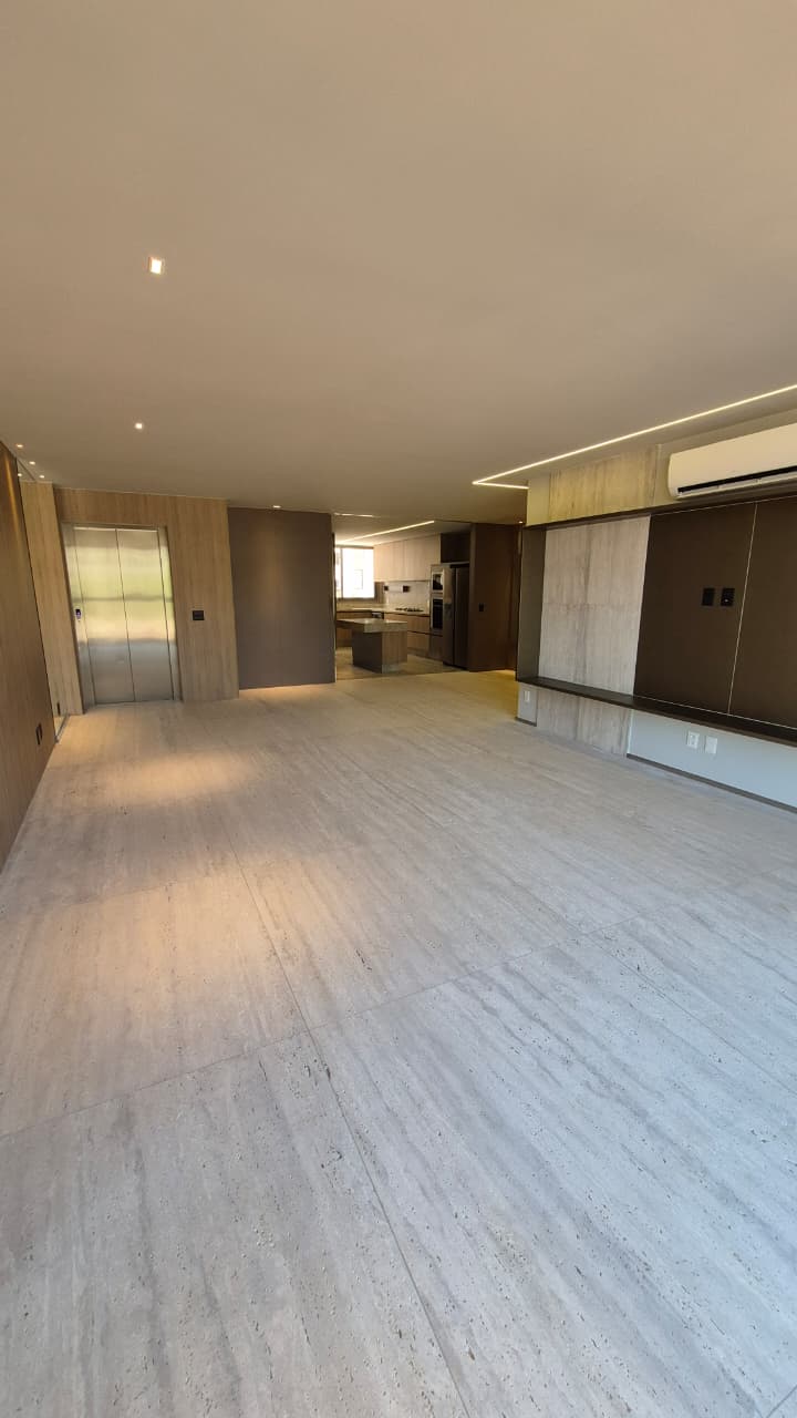 WhatsApp Image 2025-12-20 at 21.40.37